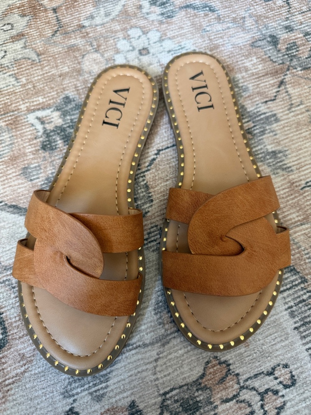 VICI Cognac Brown Suede Crossover Slide Sandals Sz 7.5 - Picture 3 of 4